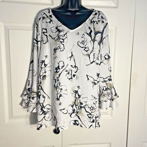 APT 9 Shirt Women XL White‎ Black Floral Ruffle Flared Sleeve Whimsy Fairy Top